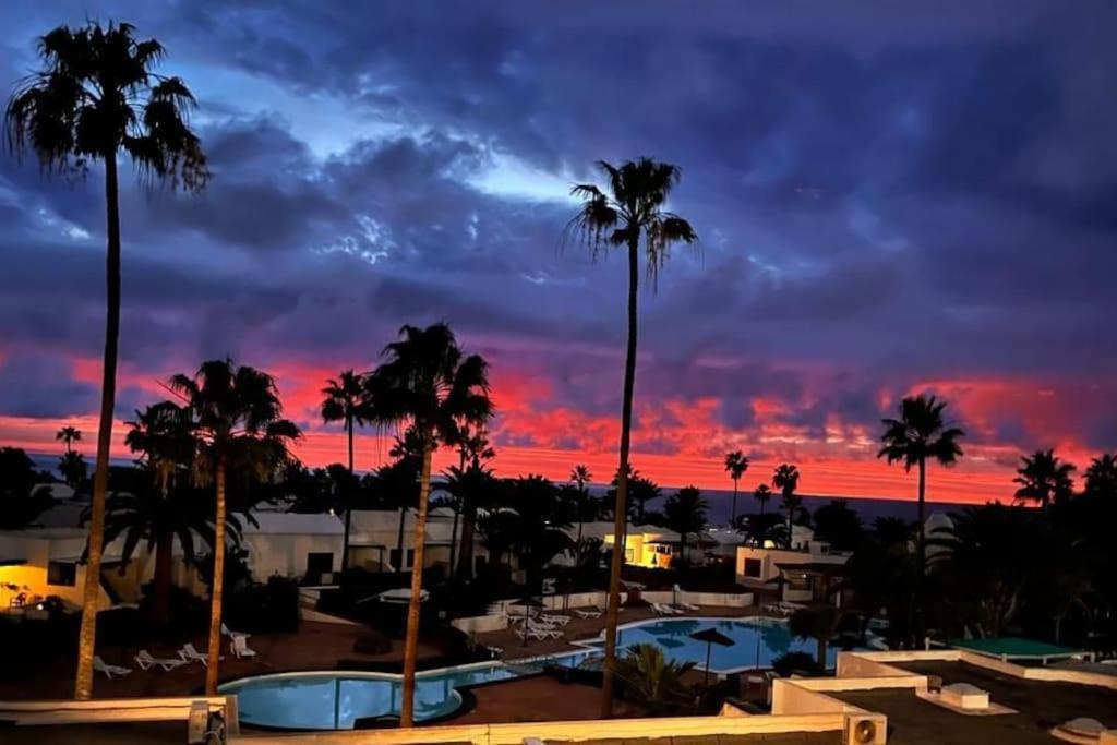 Appartement Luxury Ocean View Playa Roca à Costa Teguise Extérieur photo