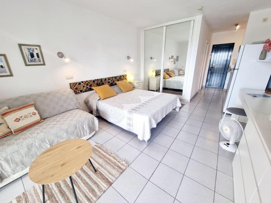 Appartement Luxury Ocean View Playa Roca à Costa Teguise Extérieur photo
