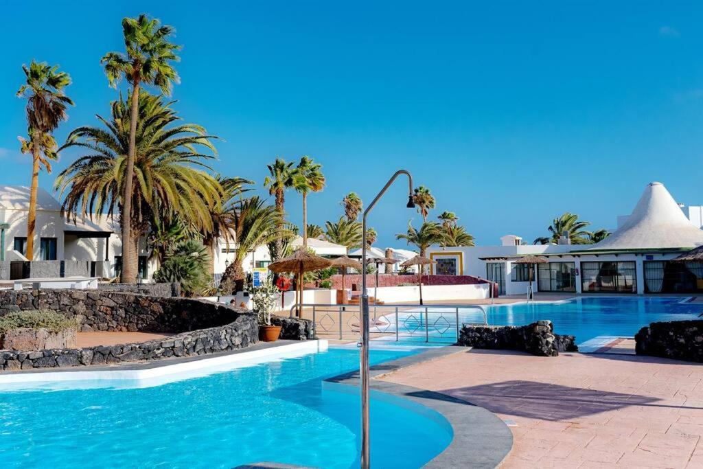 Appartement Luxury Ocean View Playa Roca à Costa Teguise Extérieur photo